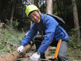 濱社長（当時）が間伐に参加